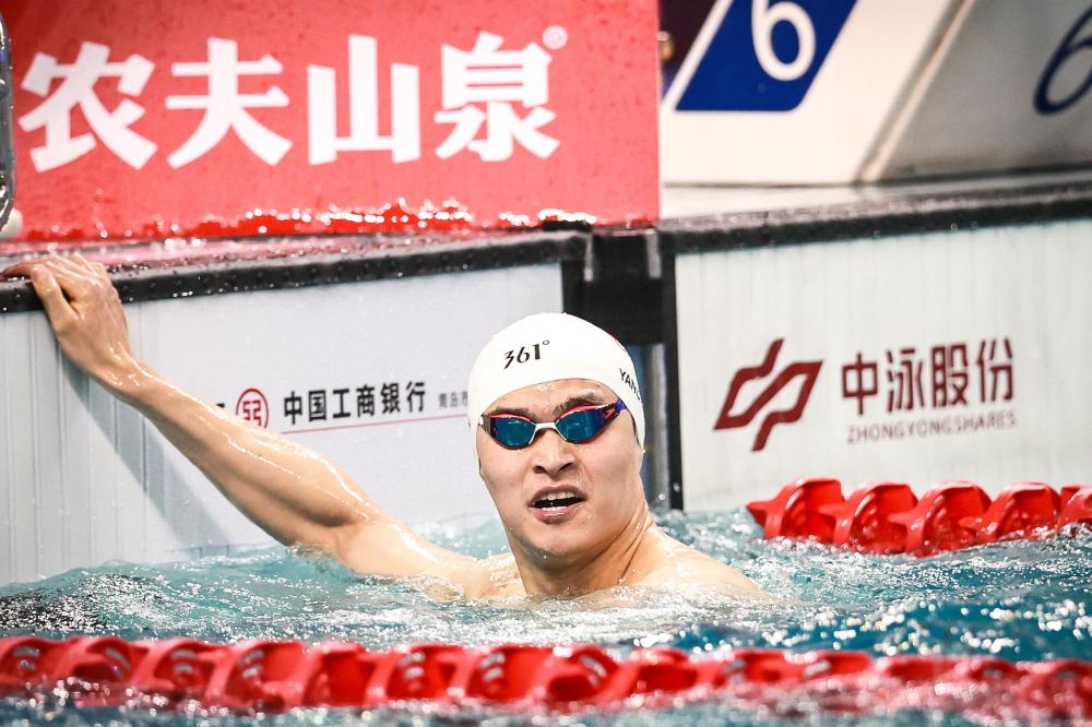 他在关键时 他在关键时